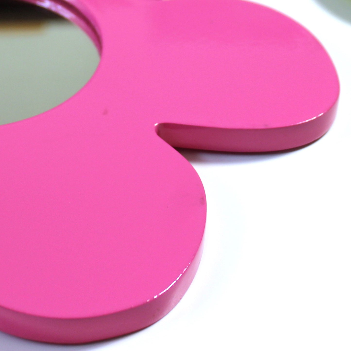 Daisy Glow Wall Mirror (Hot Pink)- Cute Decor