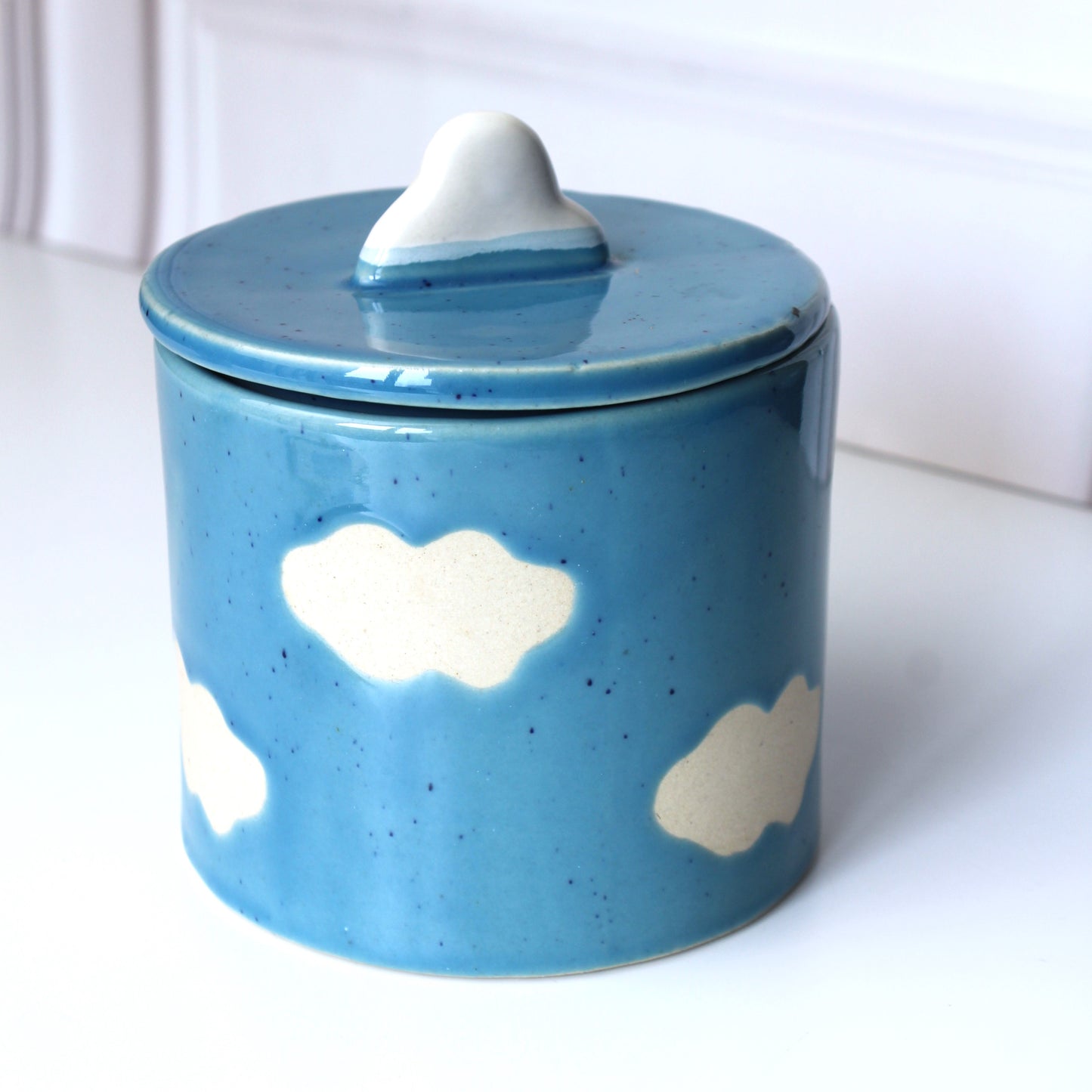 Cloudy Dreams Rakhi Gift Set- Cloud Mug & Organizer