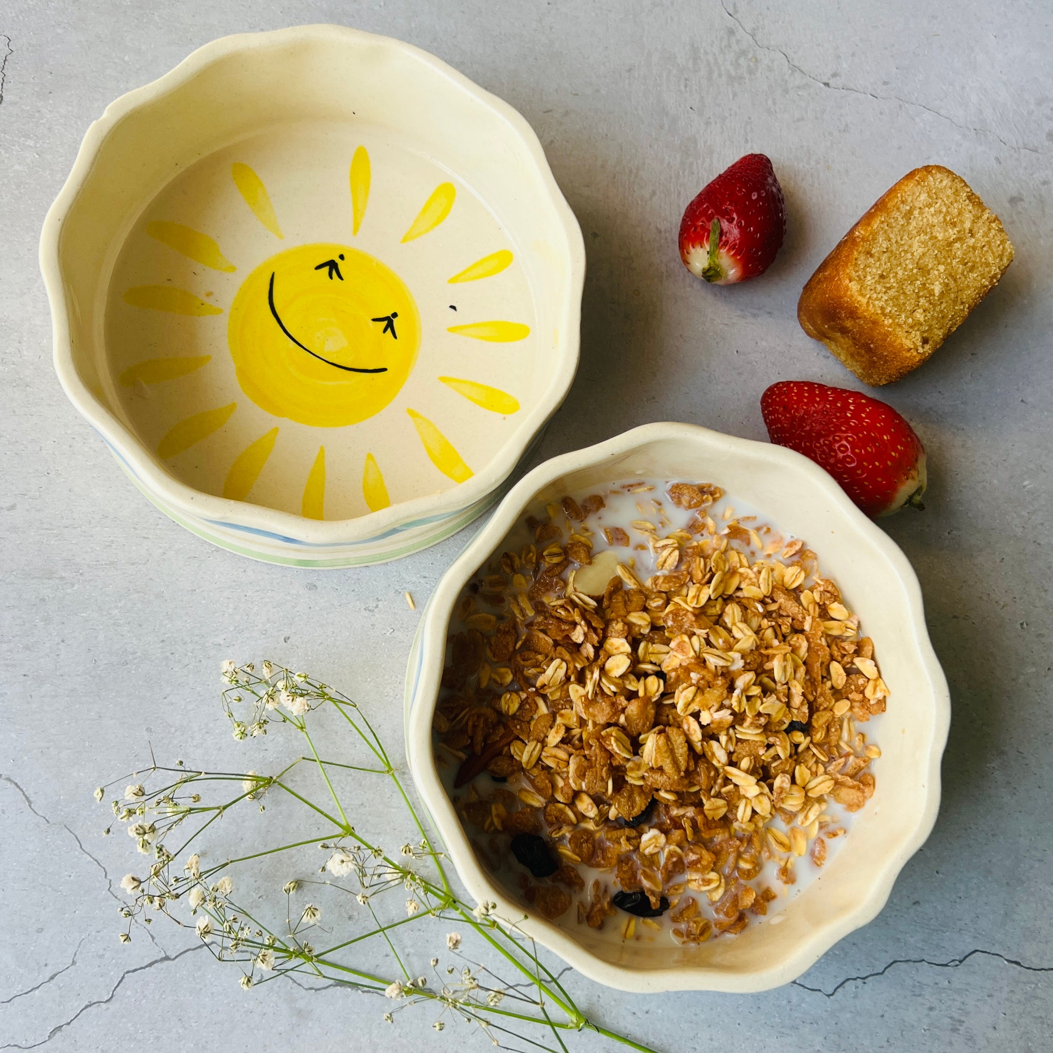 Sunshine Breakfast Bowl: Smoothie /Yogurt Bowl