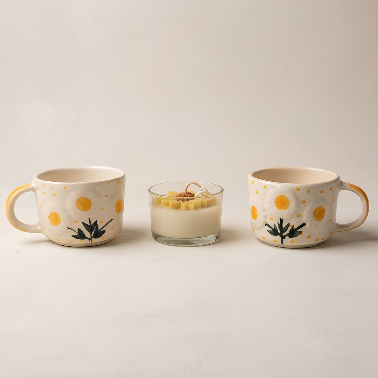 Giftbox- Sunflower Bliss Set- 2 Coffee Mugs & Candle
