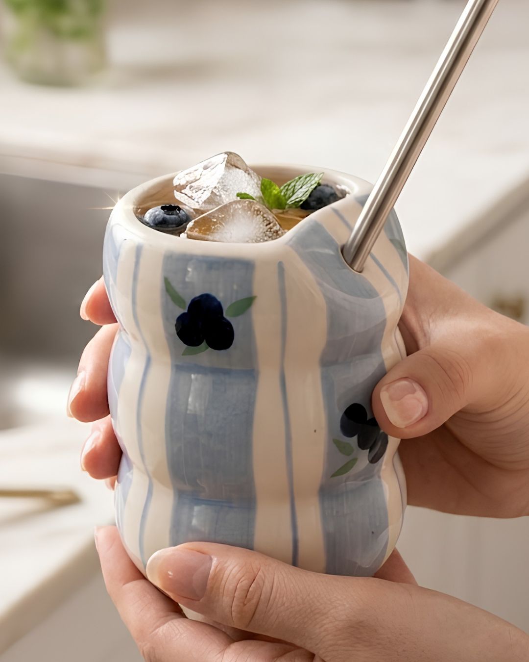 Blueberry tumbler with straw (280ml)