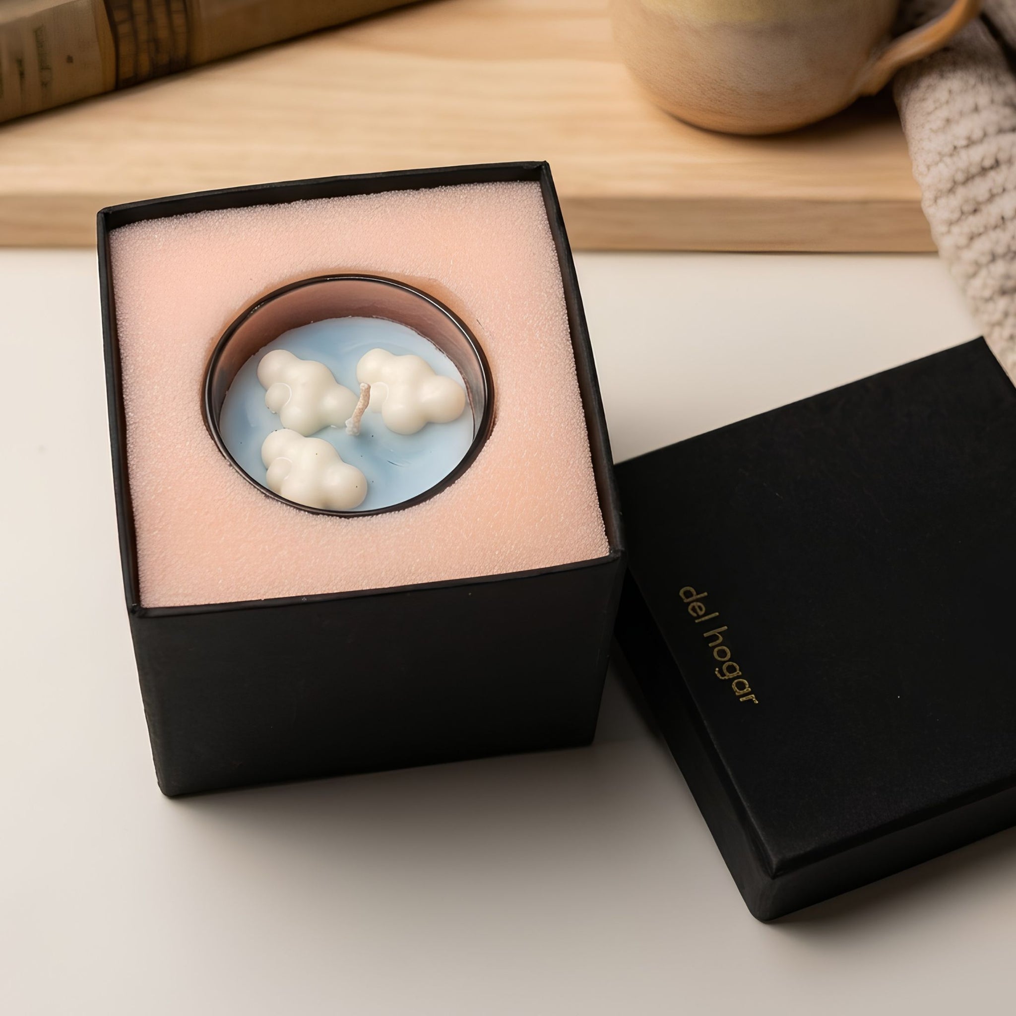 Misty Clouds – Oud Scented Candle