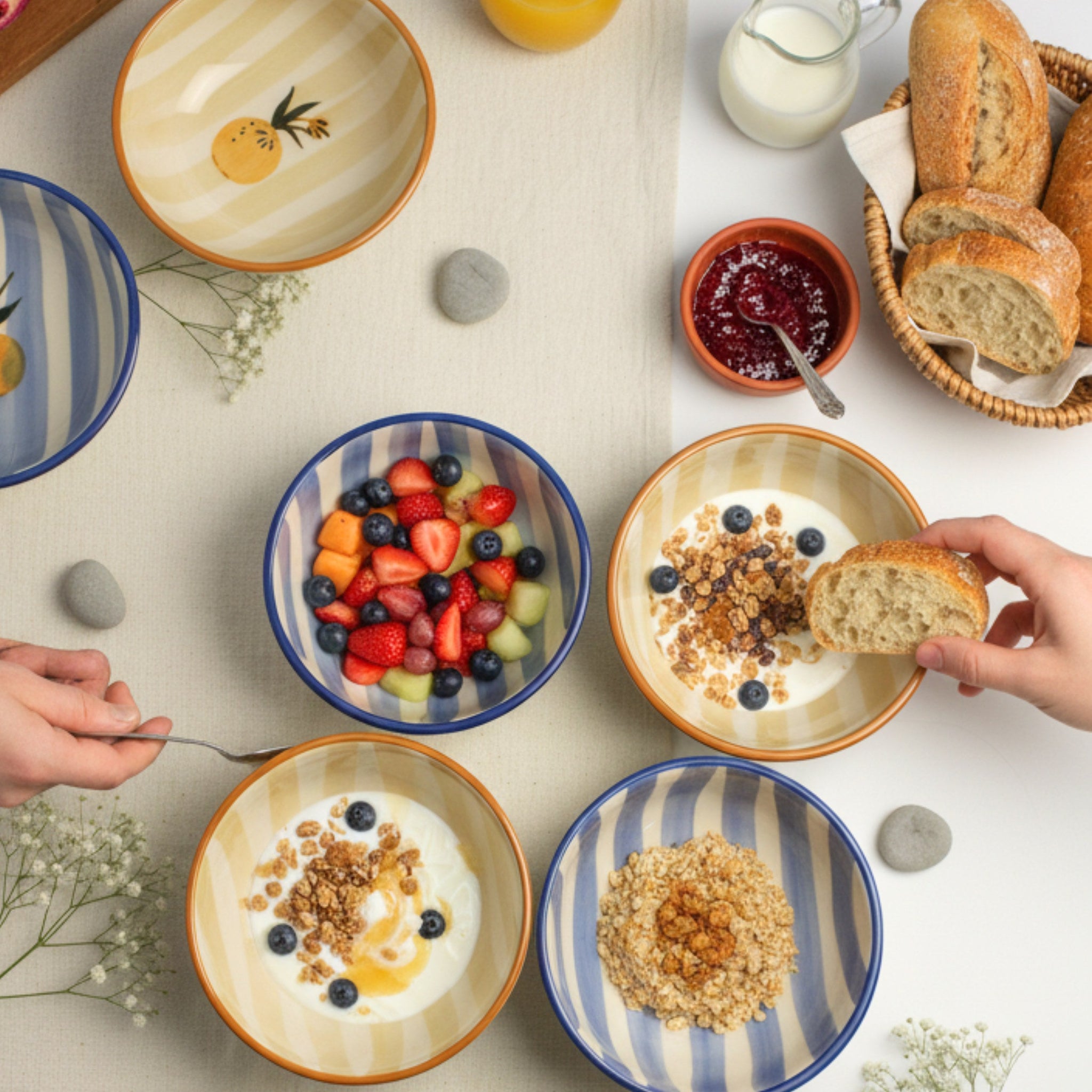 Apricot Ceramic Bowl Set (Blue + Brown)