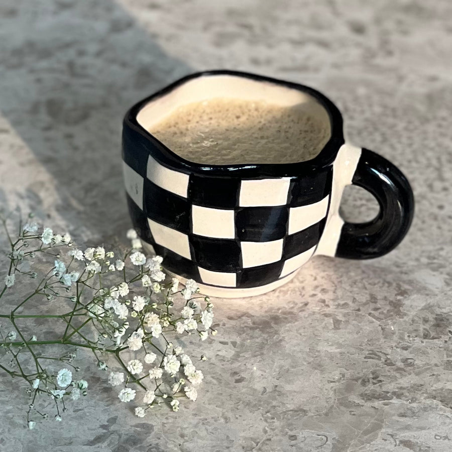 Checkered Mug : Black & Ivory