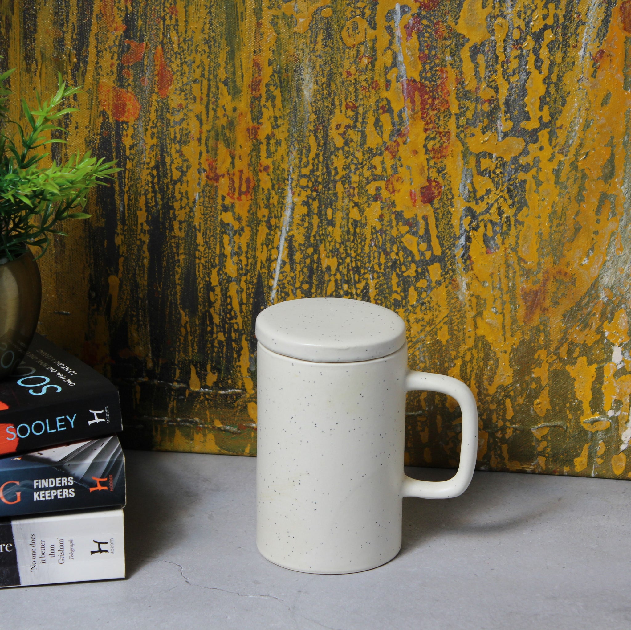 Ivory Mug with Removable Lid – Perfect for keeping it hot
