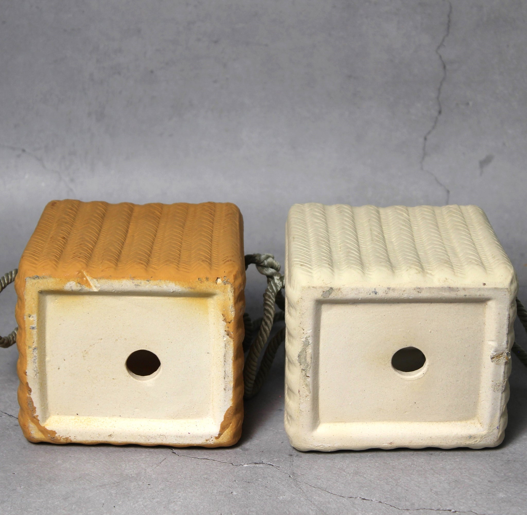 Carry Bag Planters – Unique Ceramic Pots set of 2 Sand & Beige colored planters