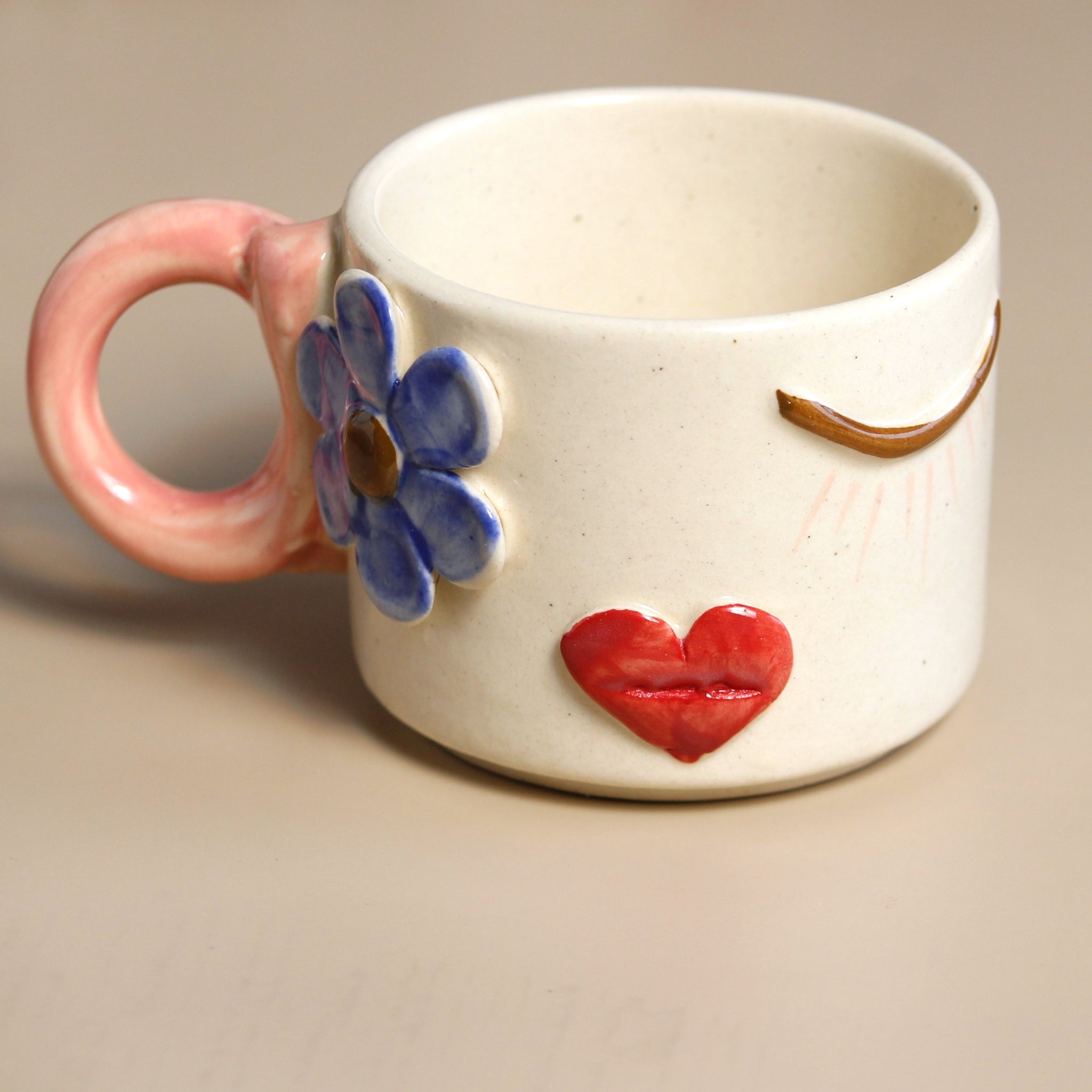 Daisy Blooms Mug Set- Embossed Design, Ivory