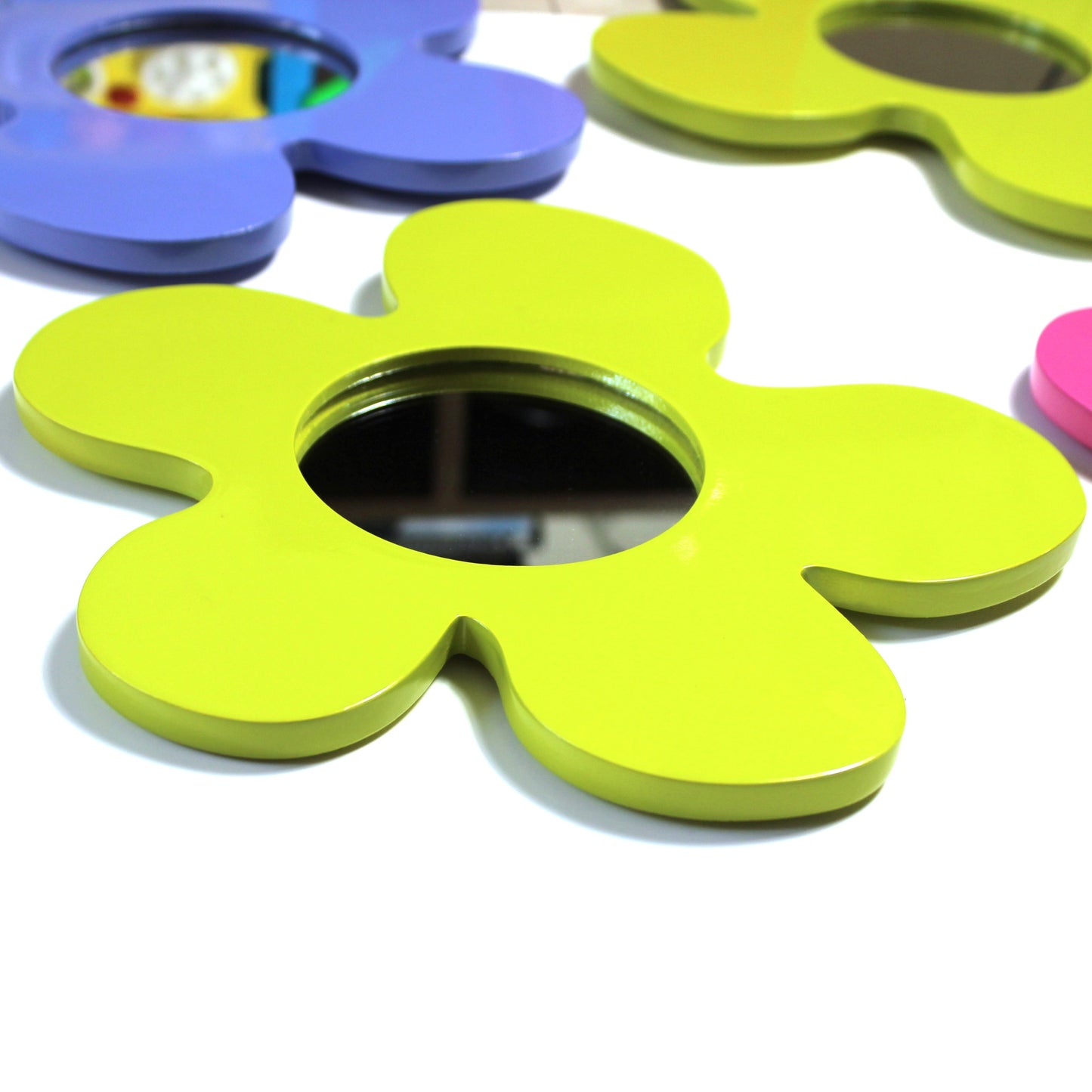 Daisy Glow Wall Mirror(Lime)- Cute Decor