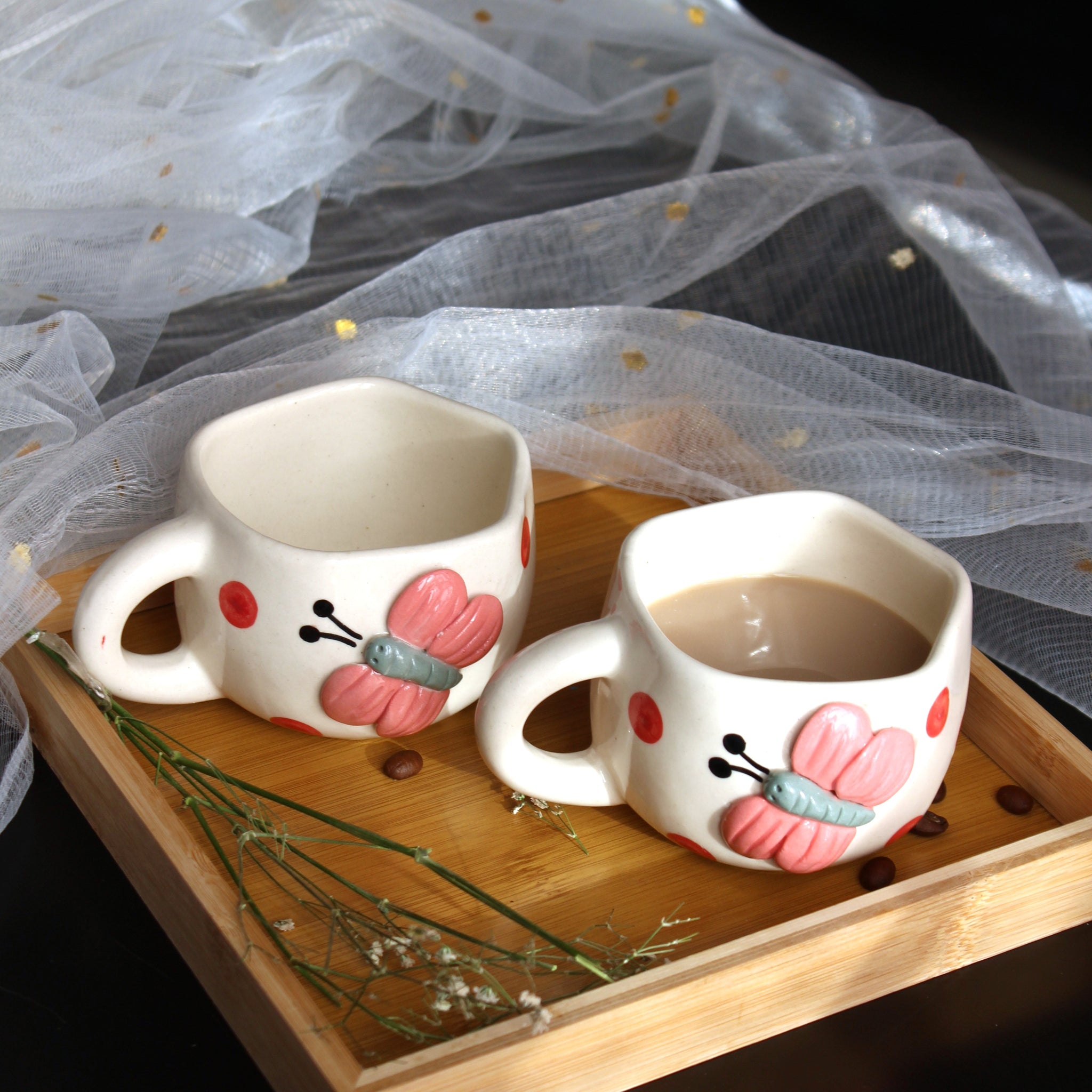 Bees Mug - Ceramic Mug for Tea, coffee & Milk Rituals