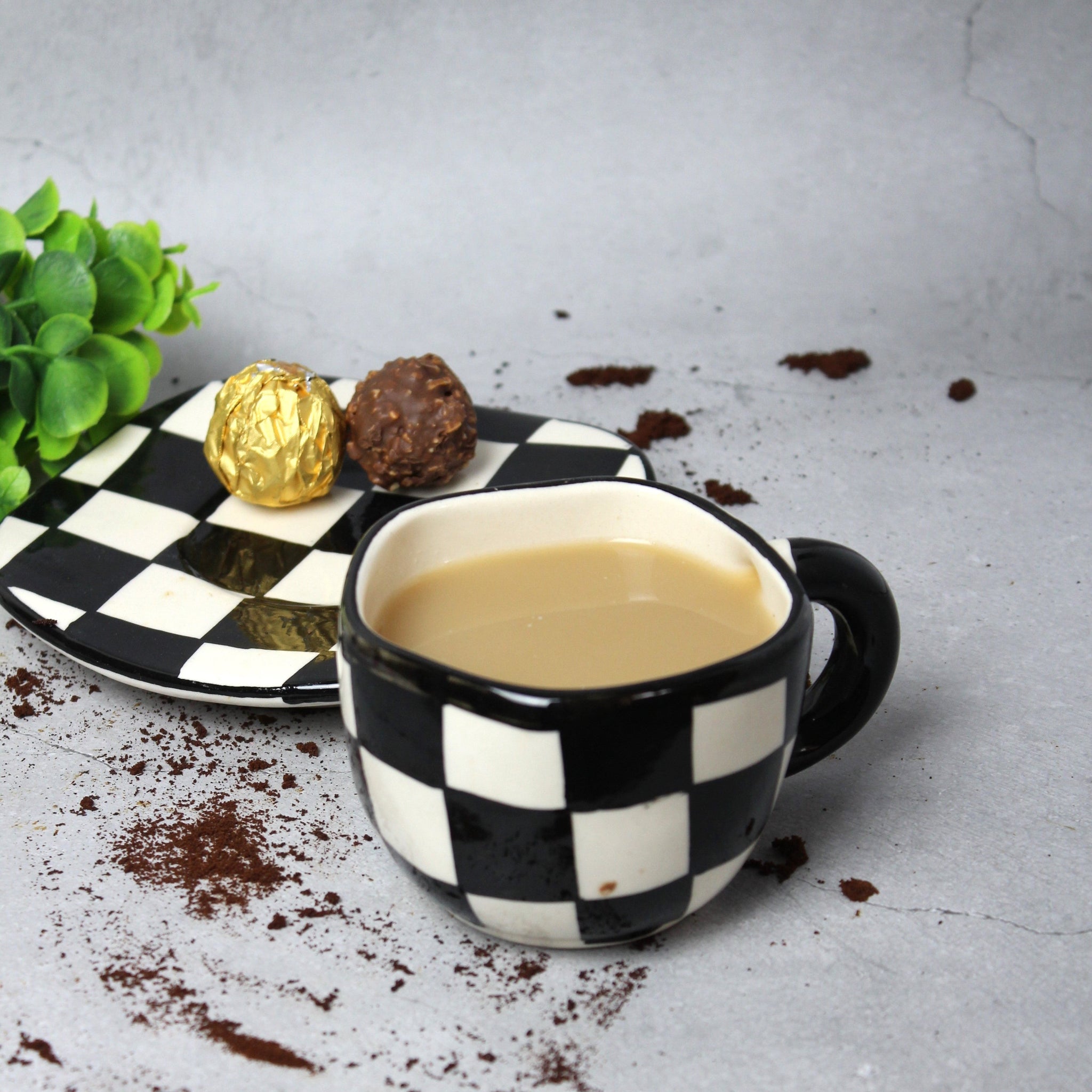 Checkered Cup and Saucer Set- For Tea & Coffee