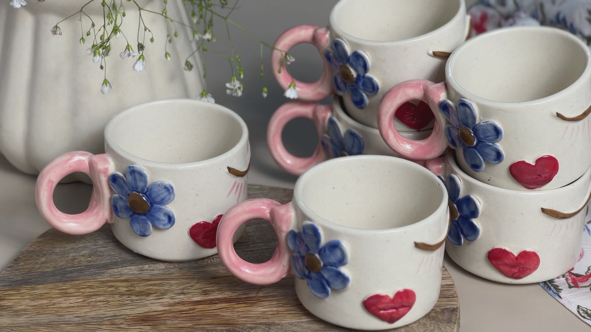 Daisy Blooms Mug Set- Embossed Design, Ivory